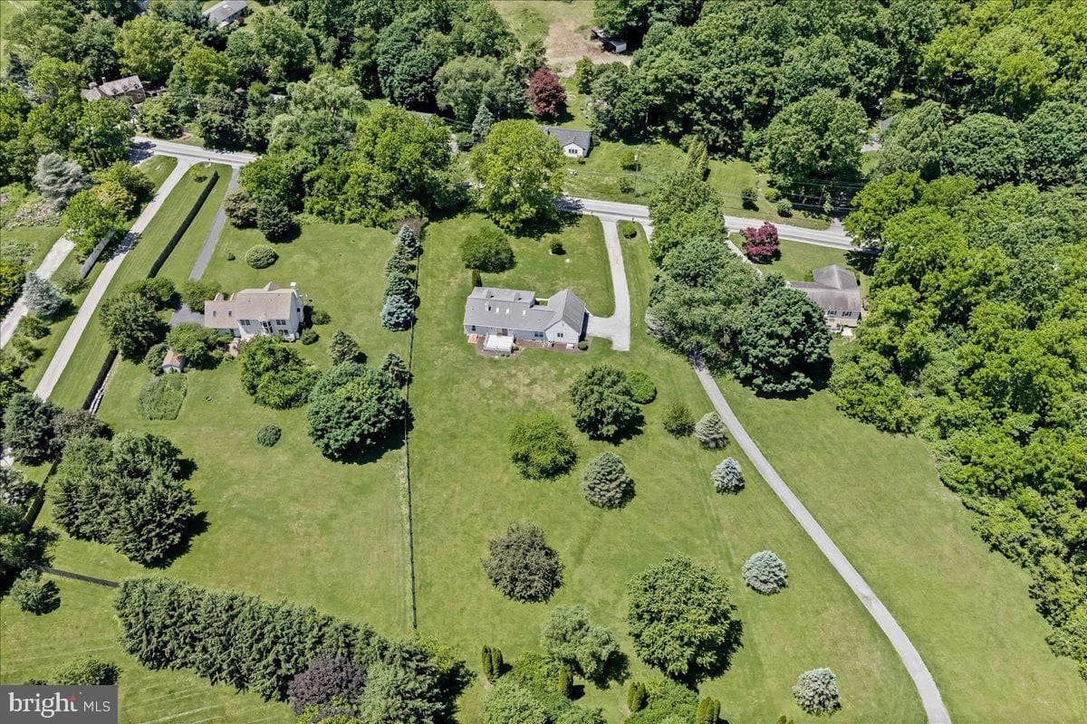 508 Ash Road photo 38