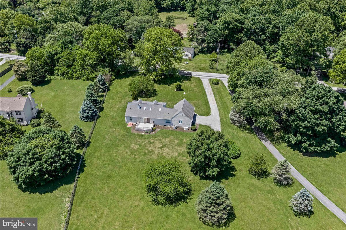 508 Ash Road photo 39