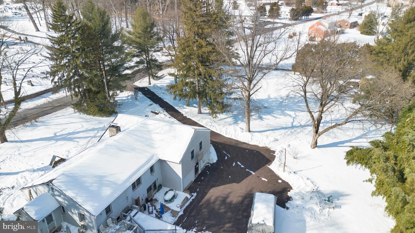 1211 Old Schuylkill Road photo 8