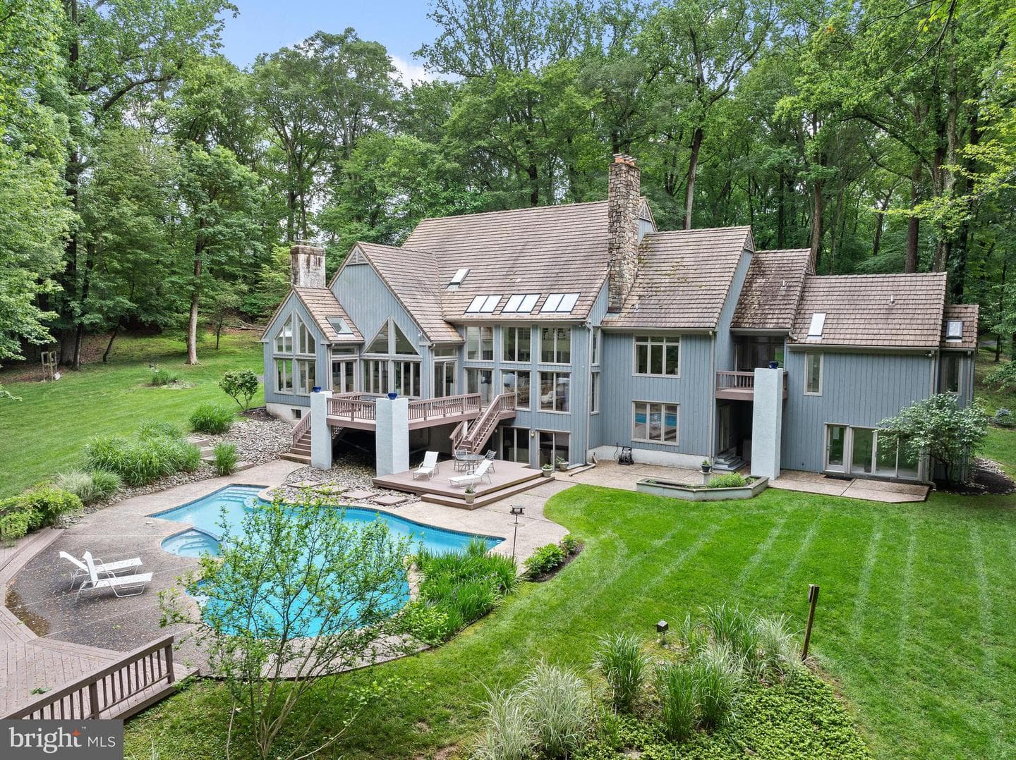 6 Hunt Club Lane, Malvern