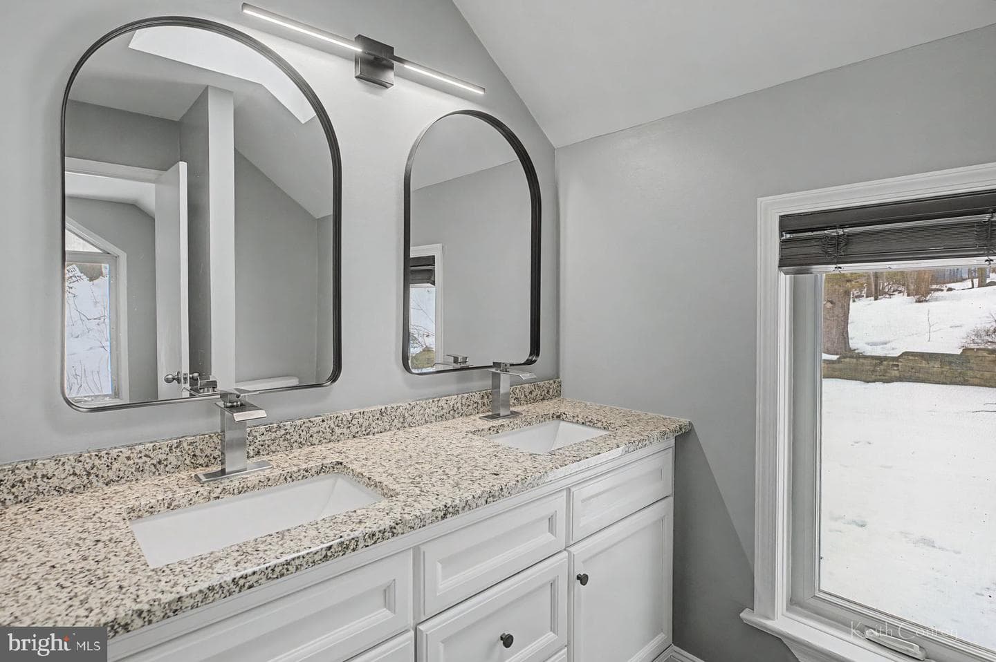 8 Laurel Dr photo 23