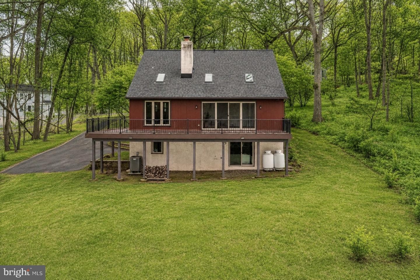 8 Laurel Dr photo 42