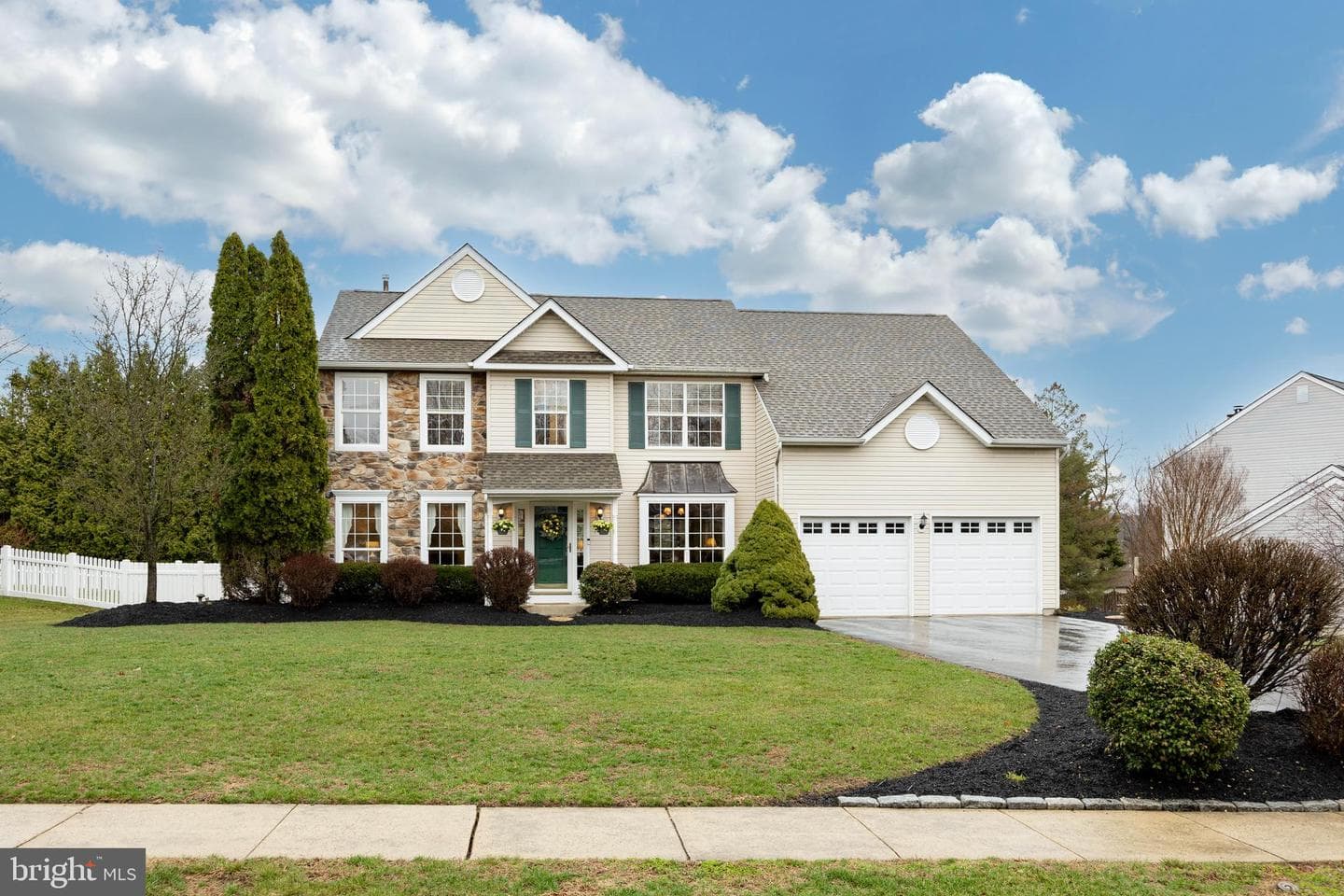 891 Winding River Lane photo 2