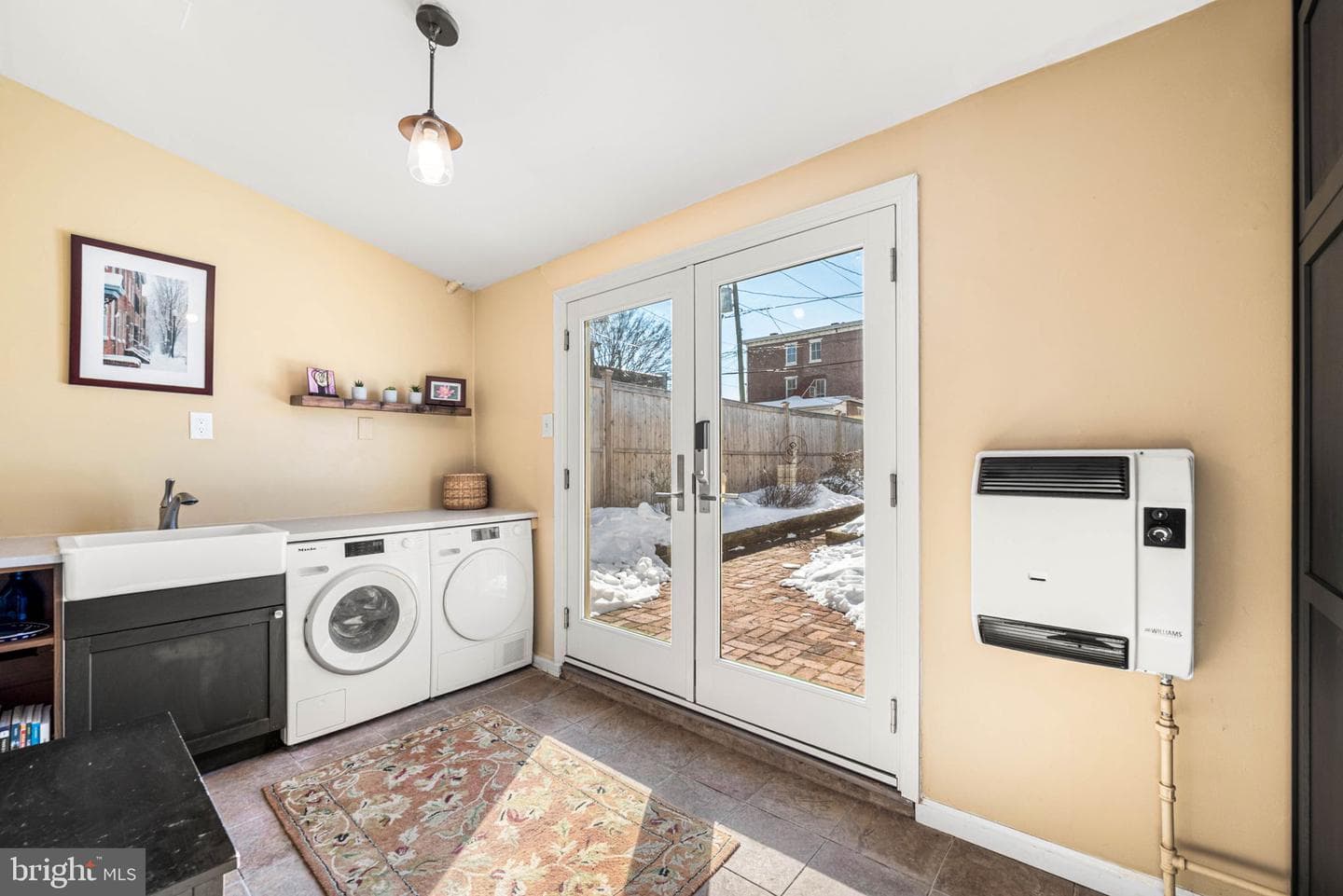 220 S Walnut Street photo 14