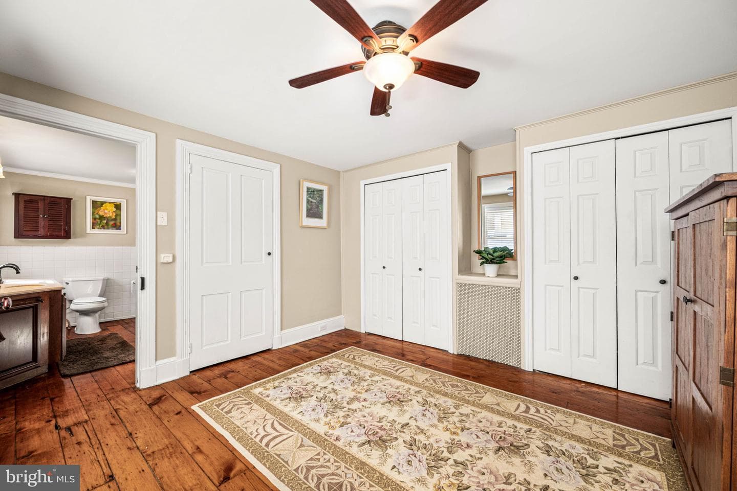 220 S Walnut Street photo 21