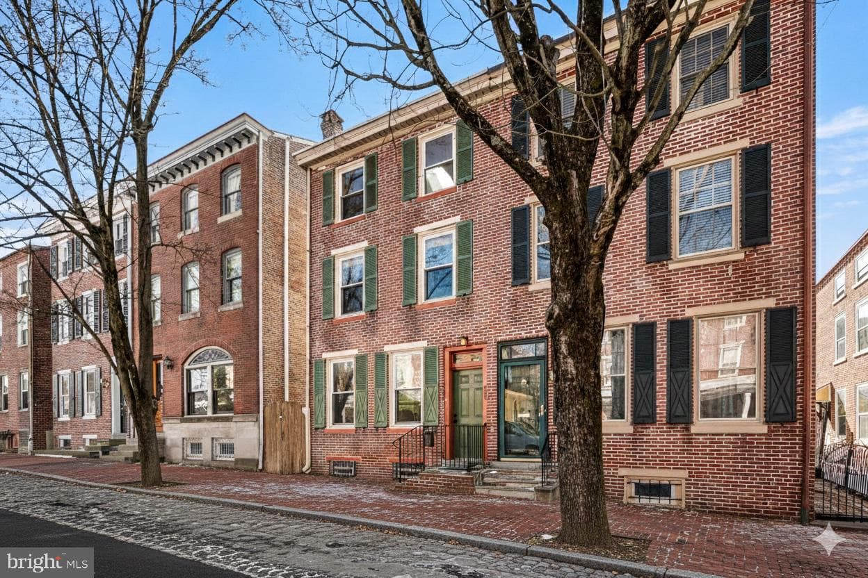220 S Walnut Street photo 30