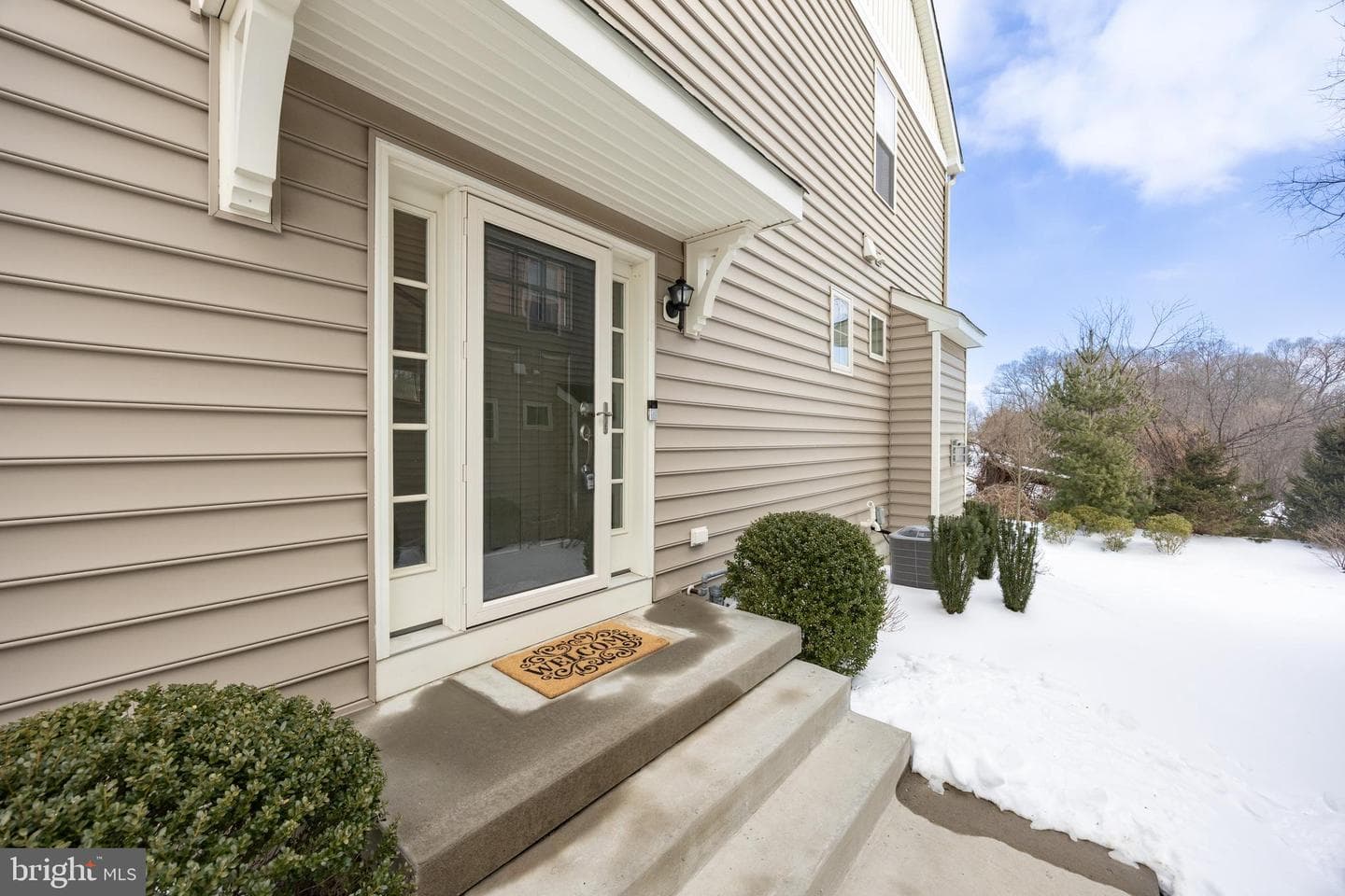 235 Kestrel Court photo 3