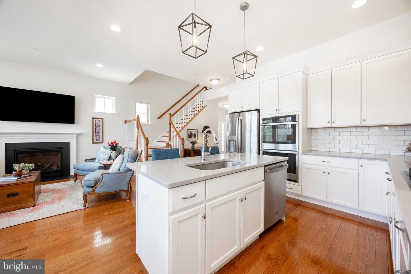 235 Kestrel Court photo 9