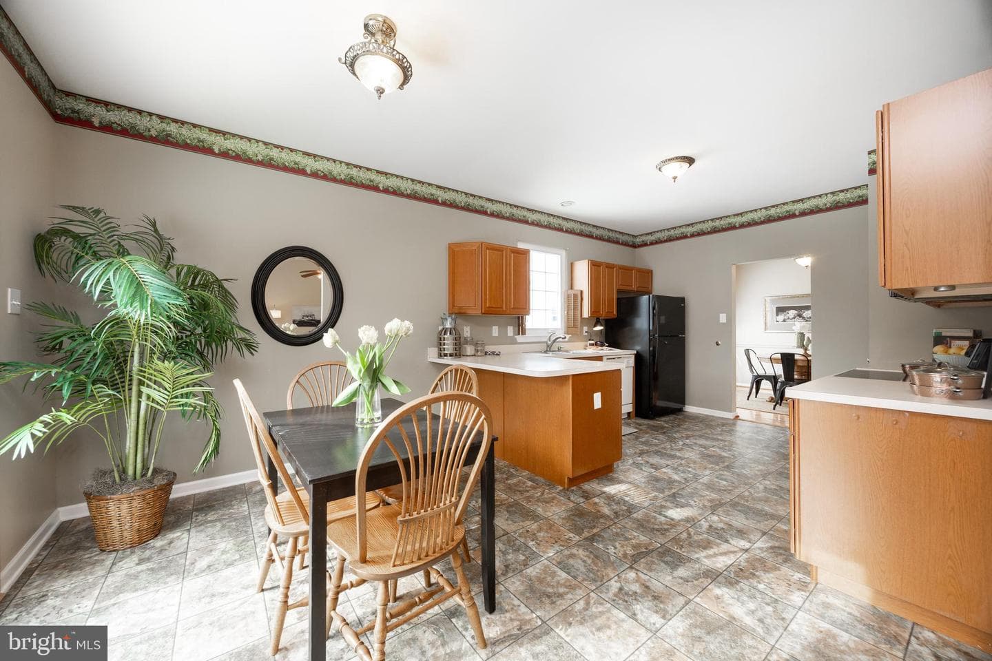 140 Milbury Road photo 10