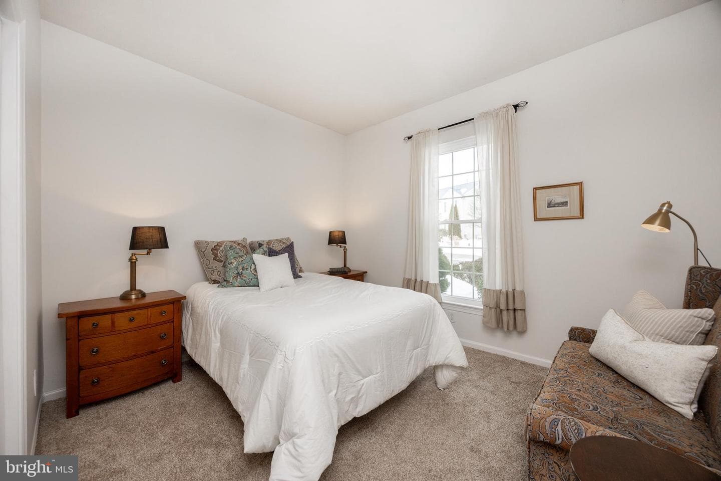 140 Milbury Road photo 24