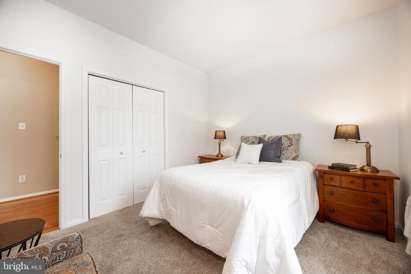 140 Milbury Road photo 25