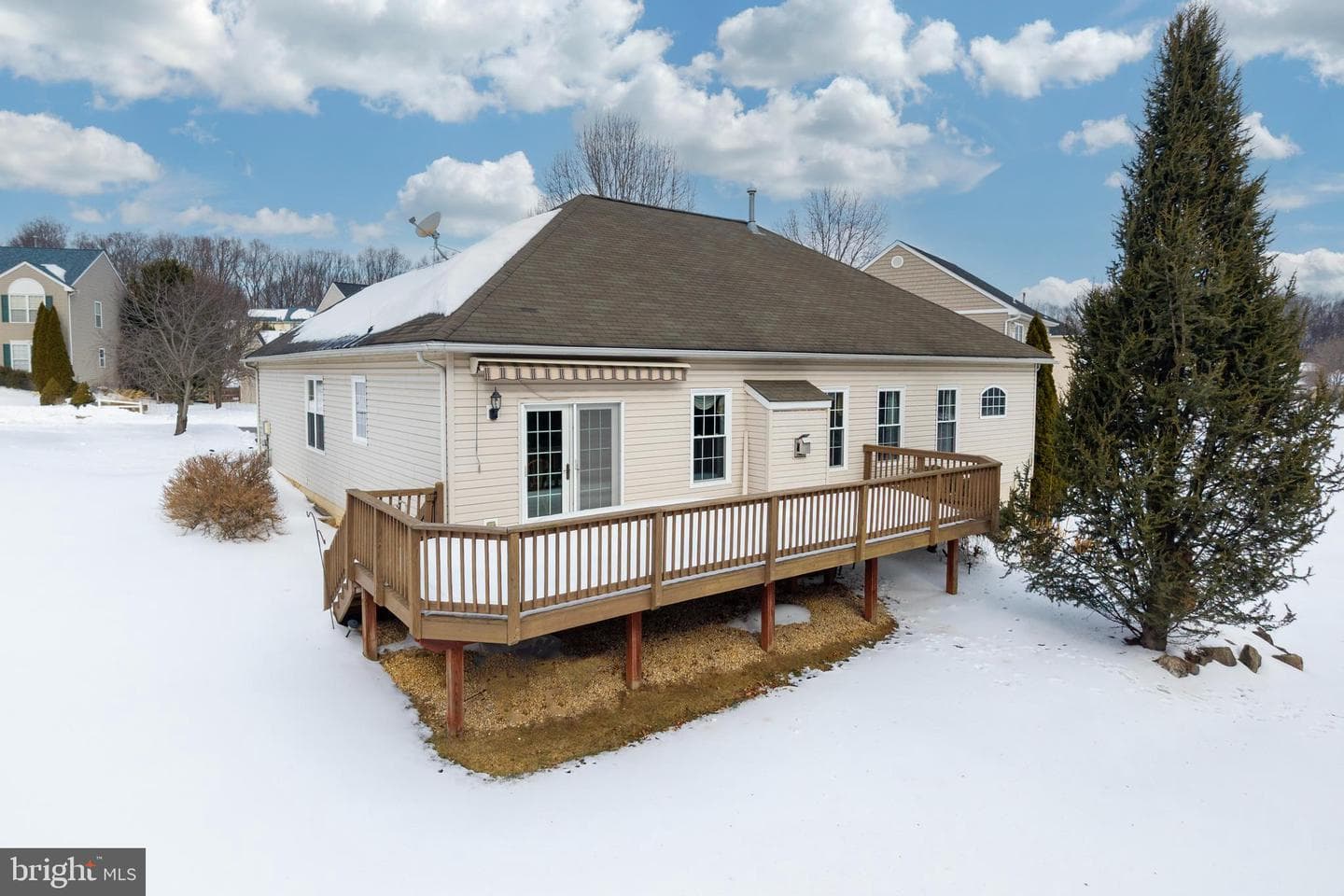 140 Milbury Road photo 27