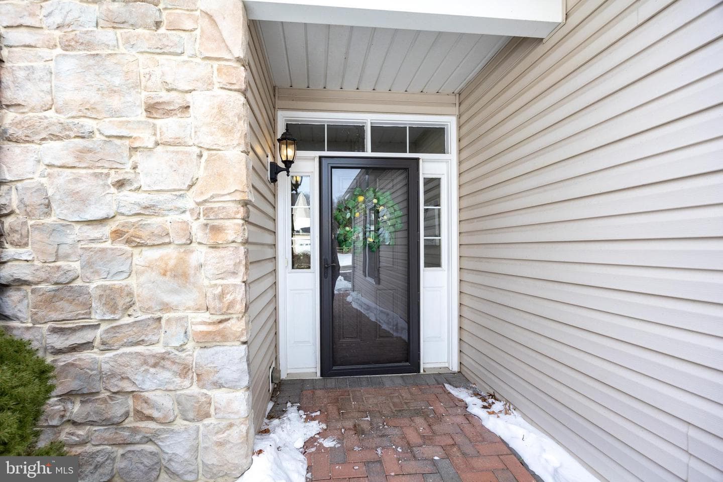 140 Milbury Road photo 3