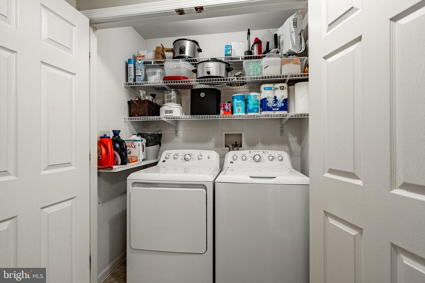 10 Walden Way photo 11