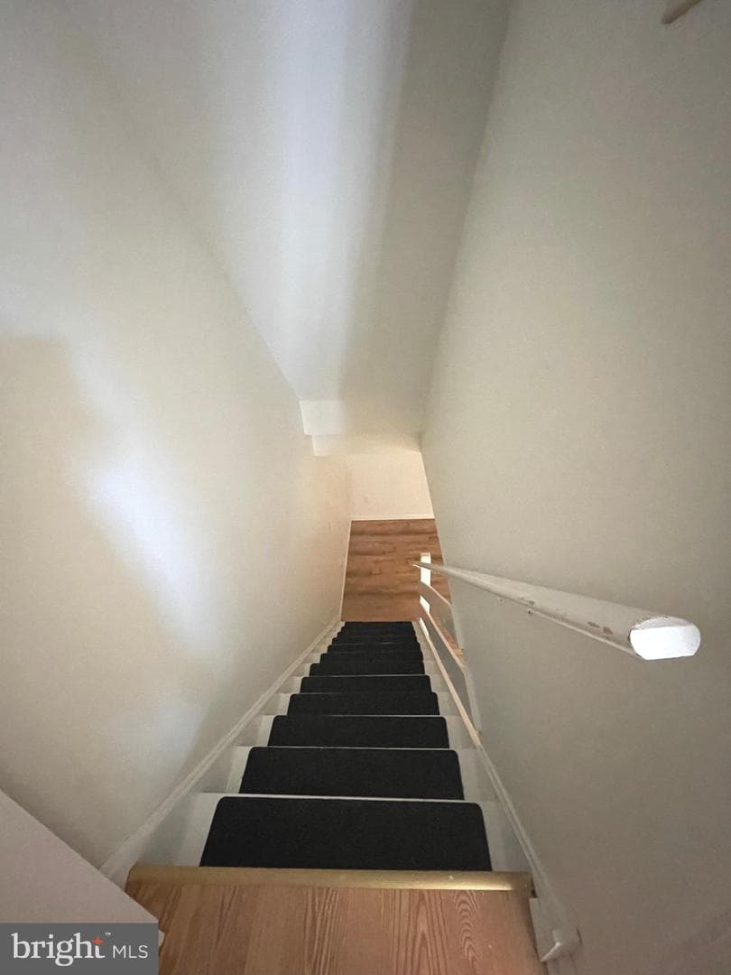 810 Amber Lane photo 21