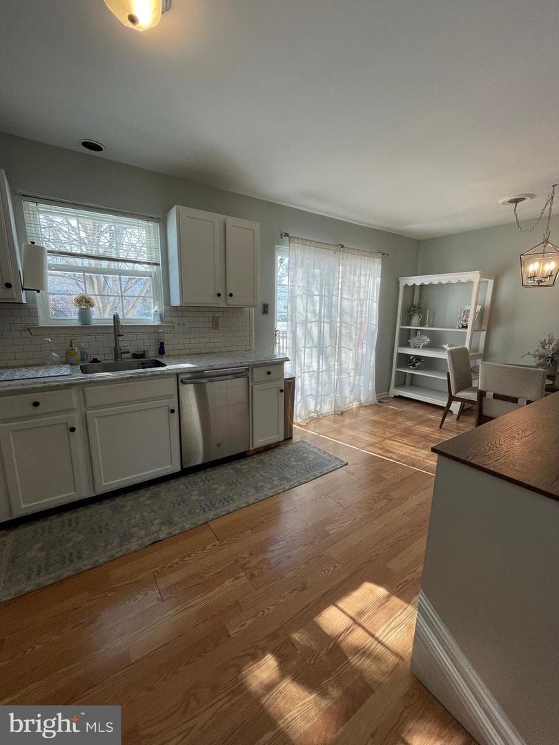 810 Amber Lane photo 32
