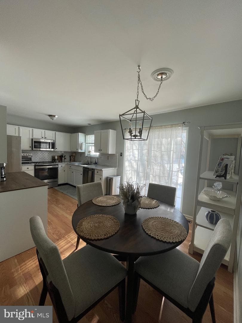810 Amber Lane photo 36