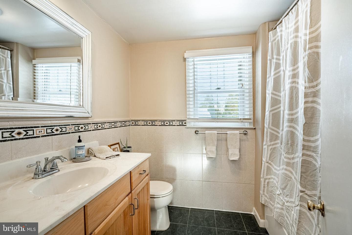 111 Glen Avenue photo 23