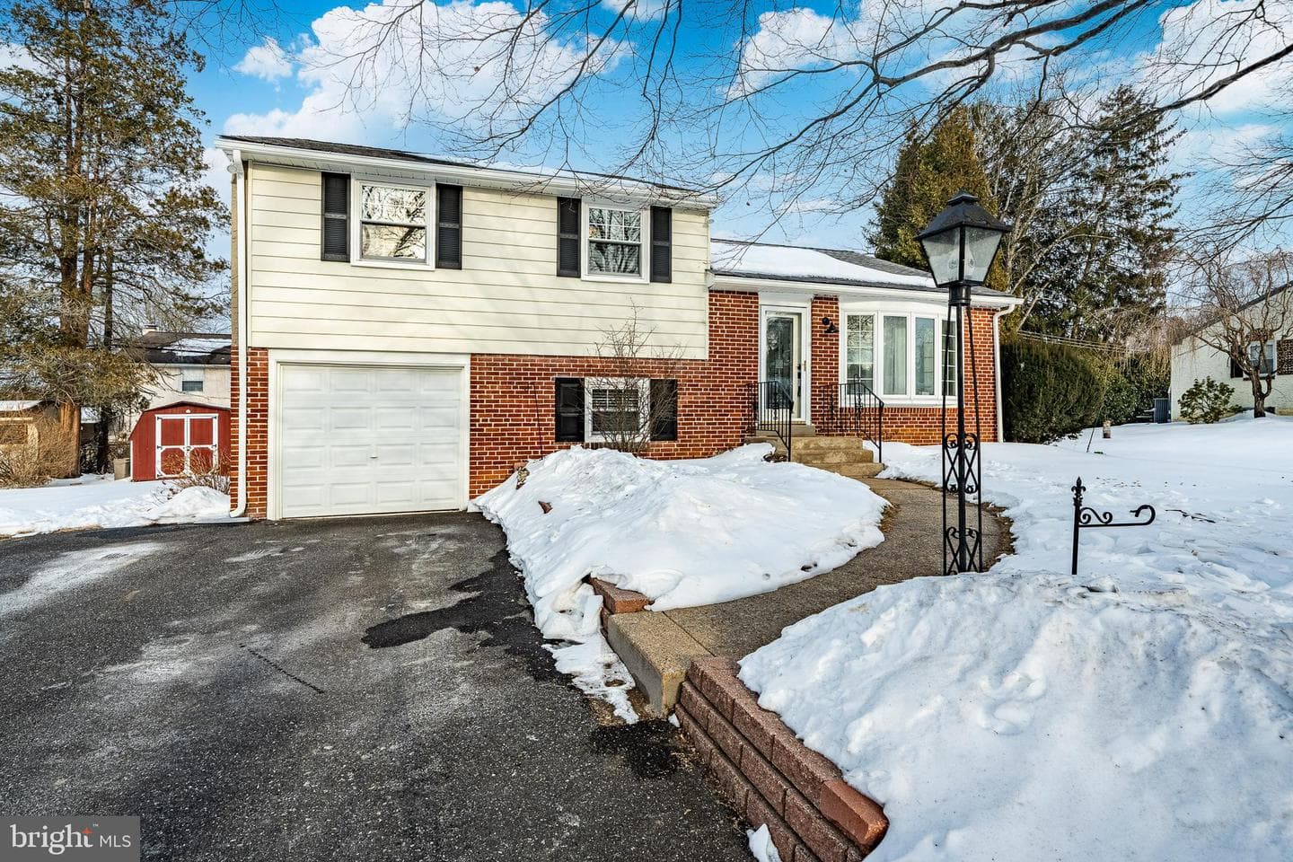 111 Glen Avenue photo 36