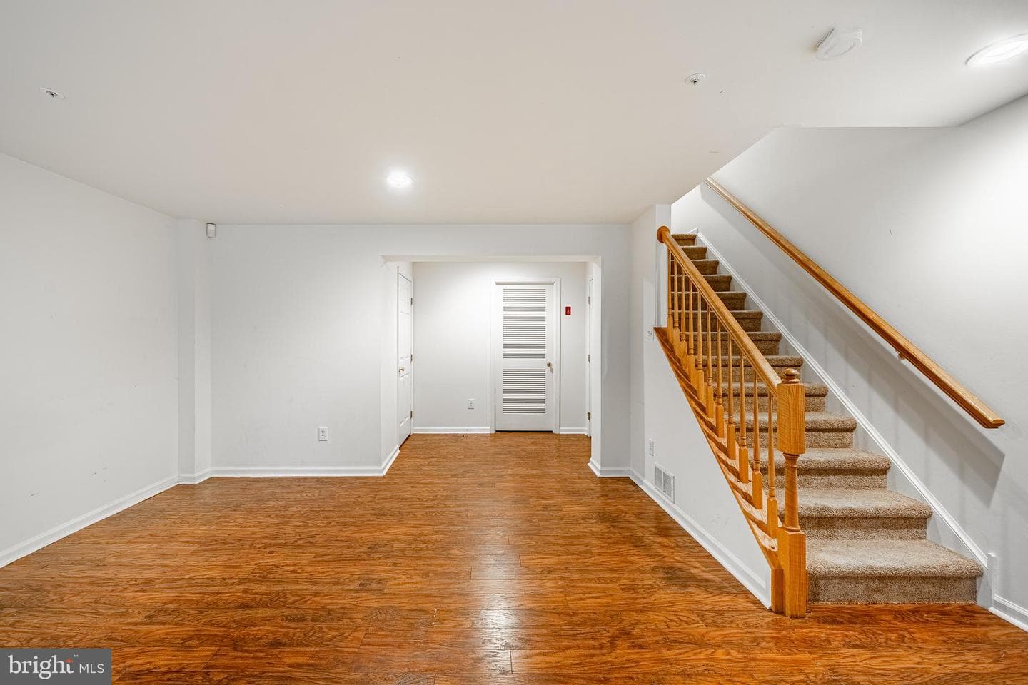 596 Coach Hill Court #c photo 28