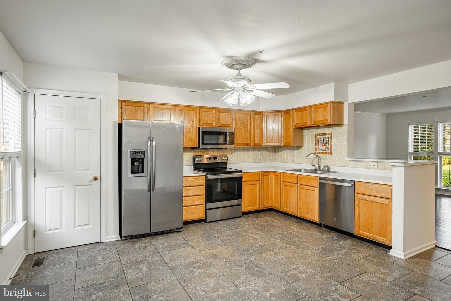 596 Coach Hill Court #c photo 9