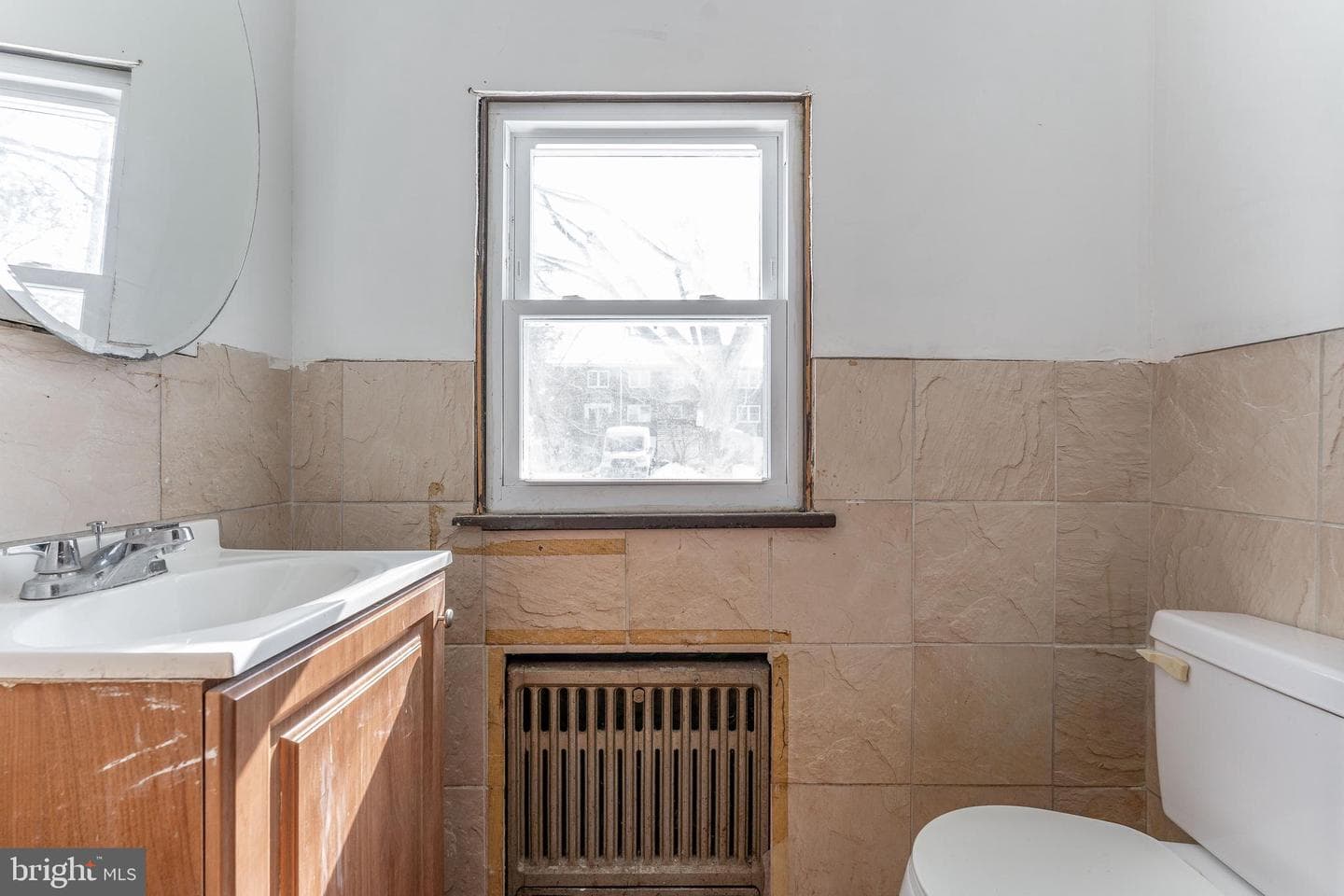 390 Mary Street photo 14