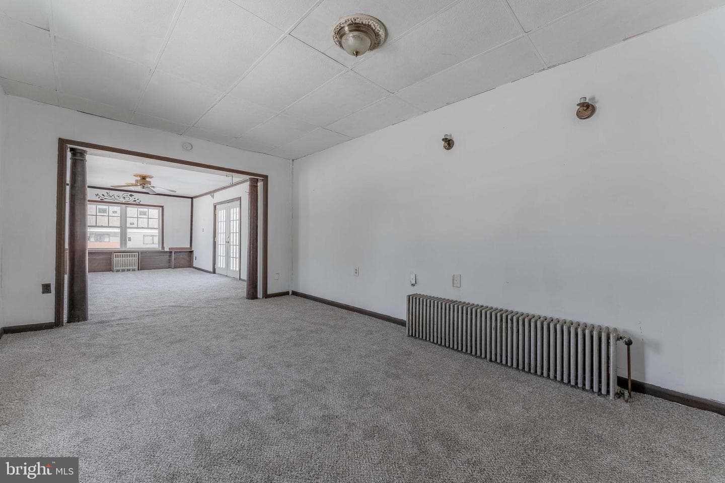 390 Mary Street photo 6