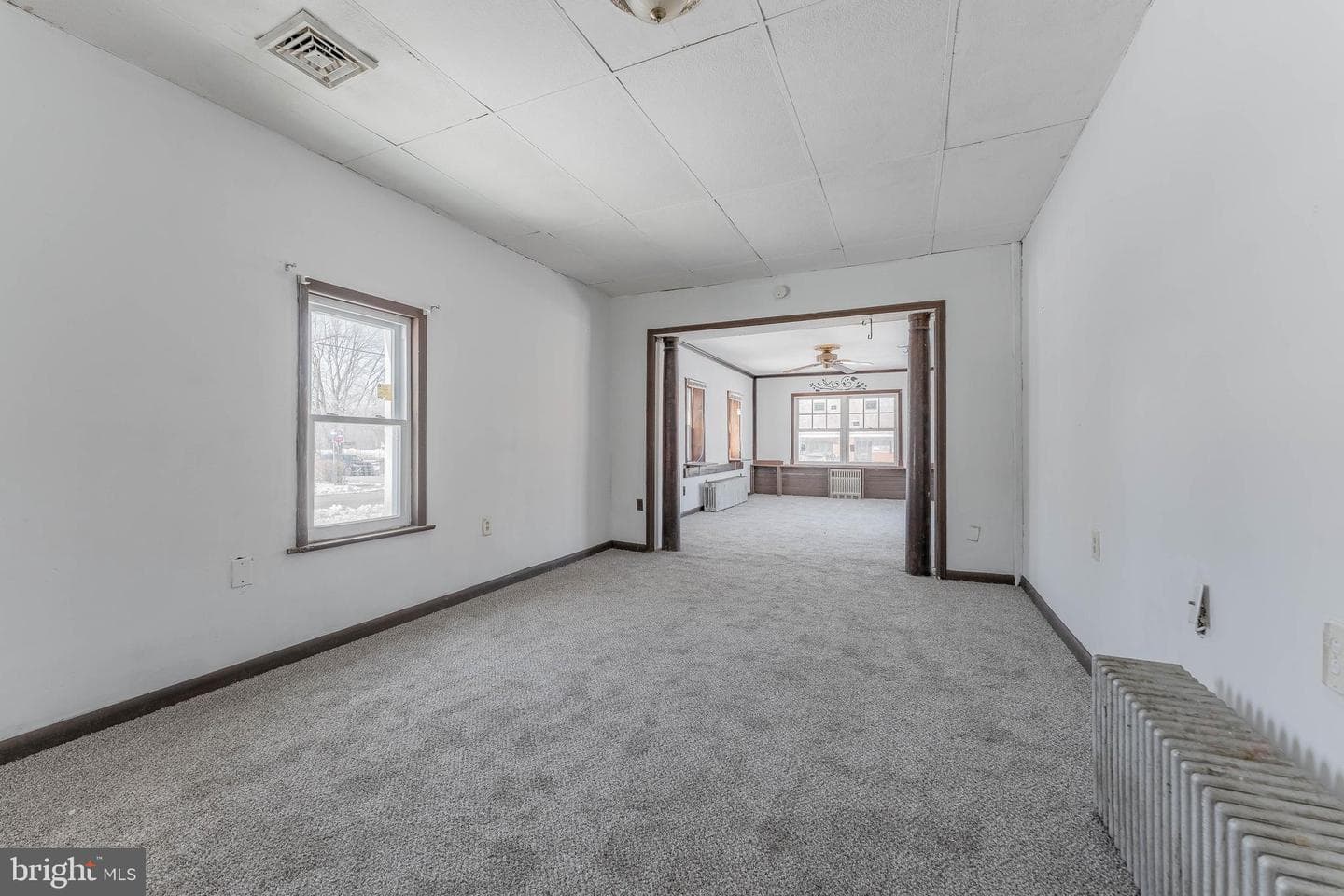 390 Mary Street photo 8