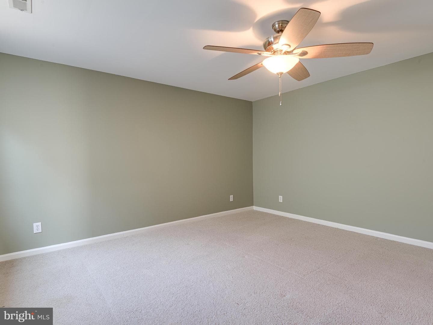 209 N Caldwell Circle photo 34