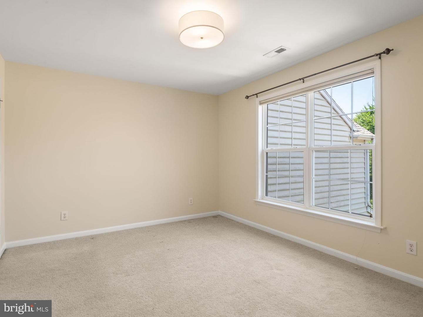 209 N Caldwell Circle photo 36