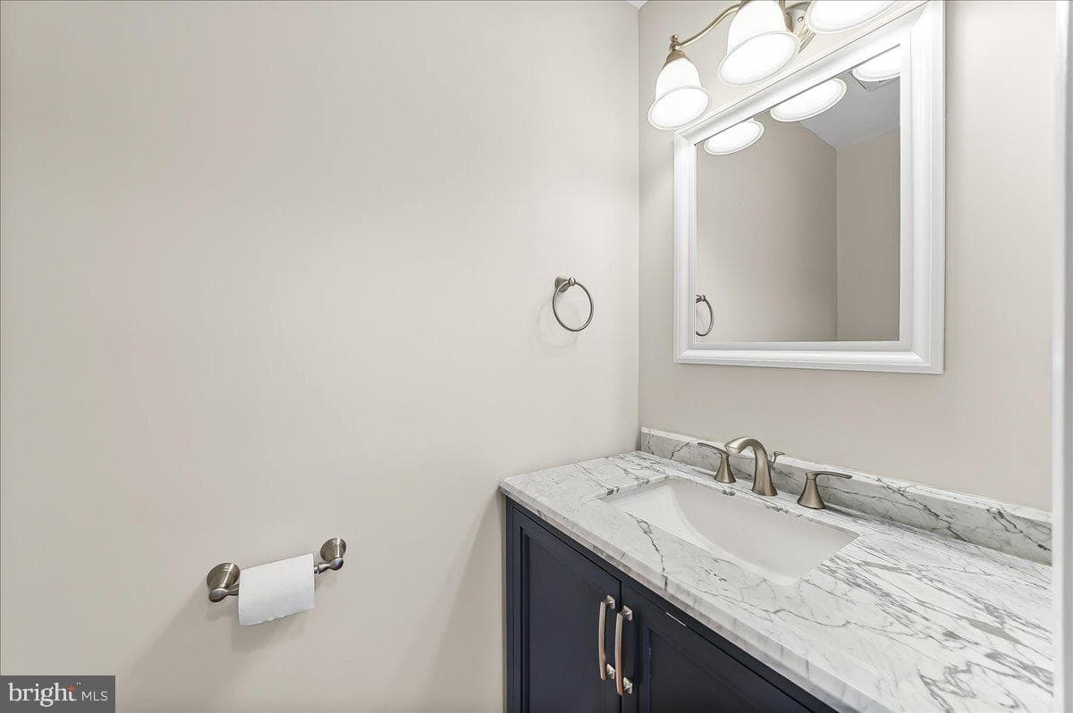 2107 Eton Court #2107 photo 12