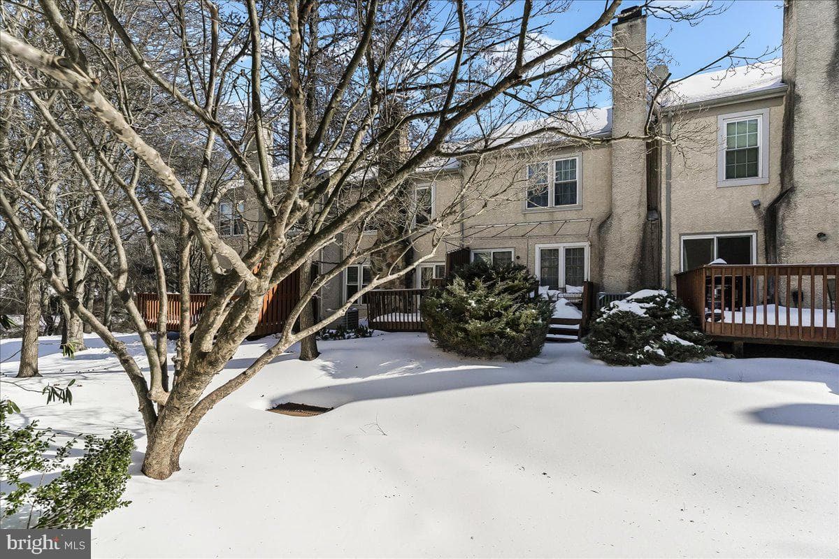 2107 Eton Court #2107 photo 26