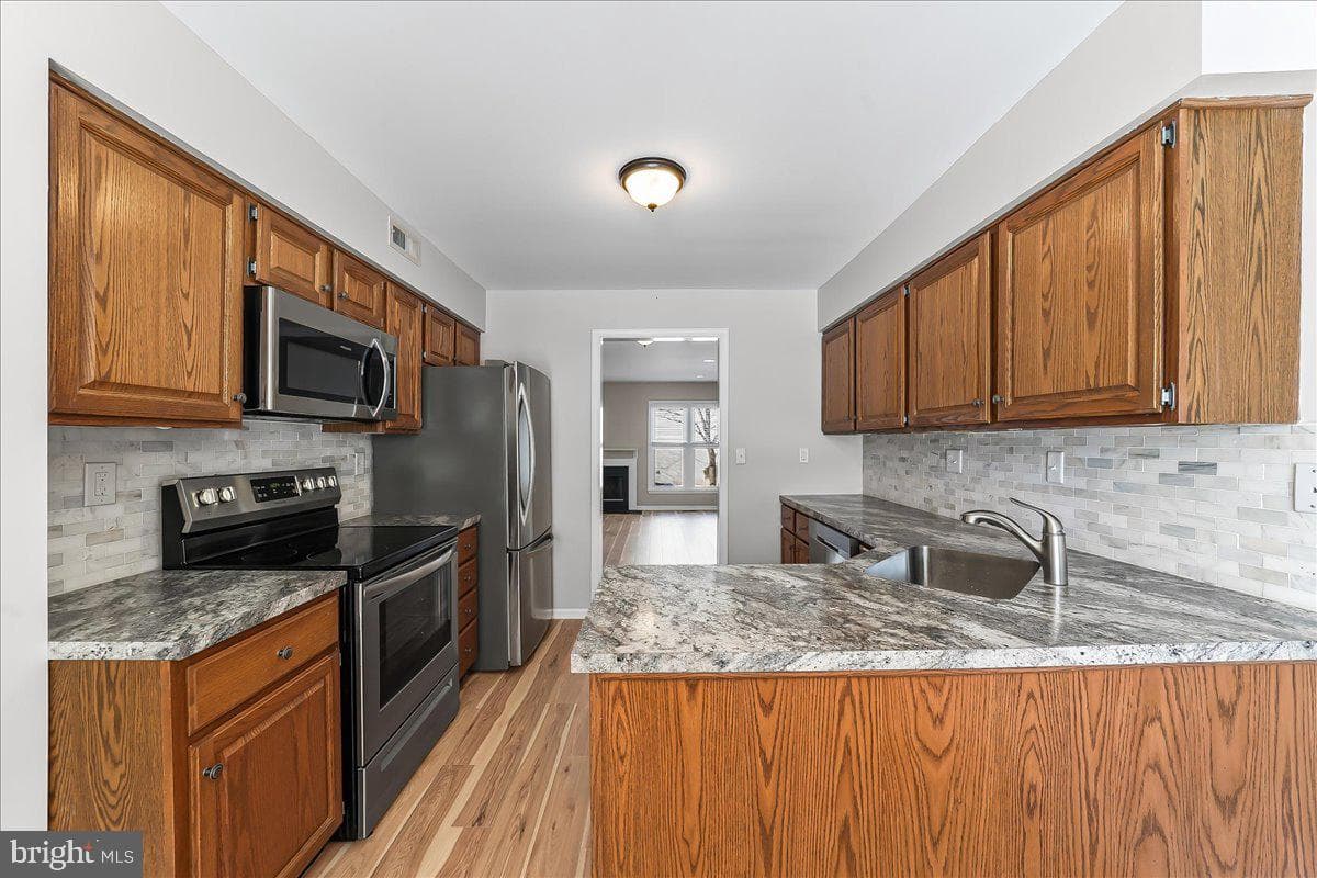 2107 Eton Court #2107 photo 7
