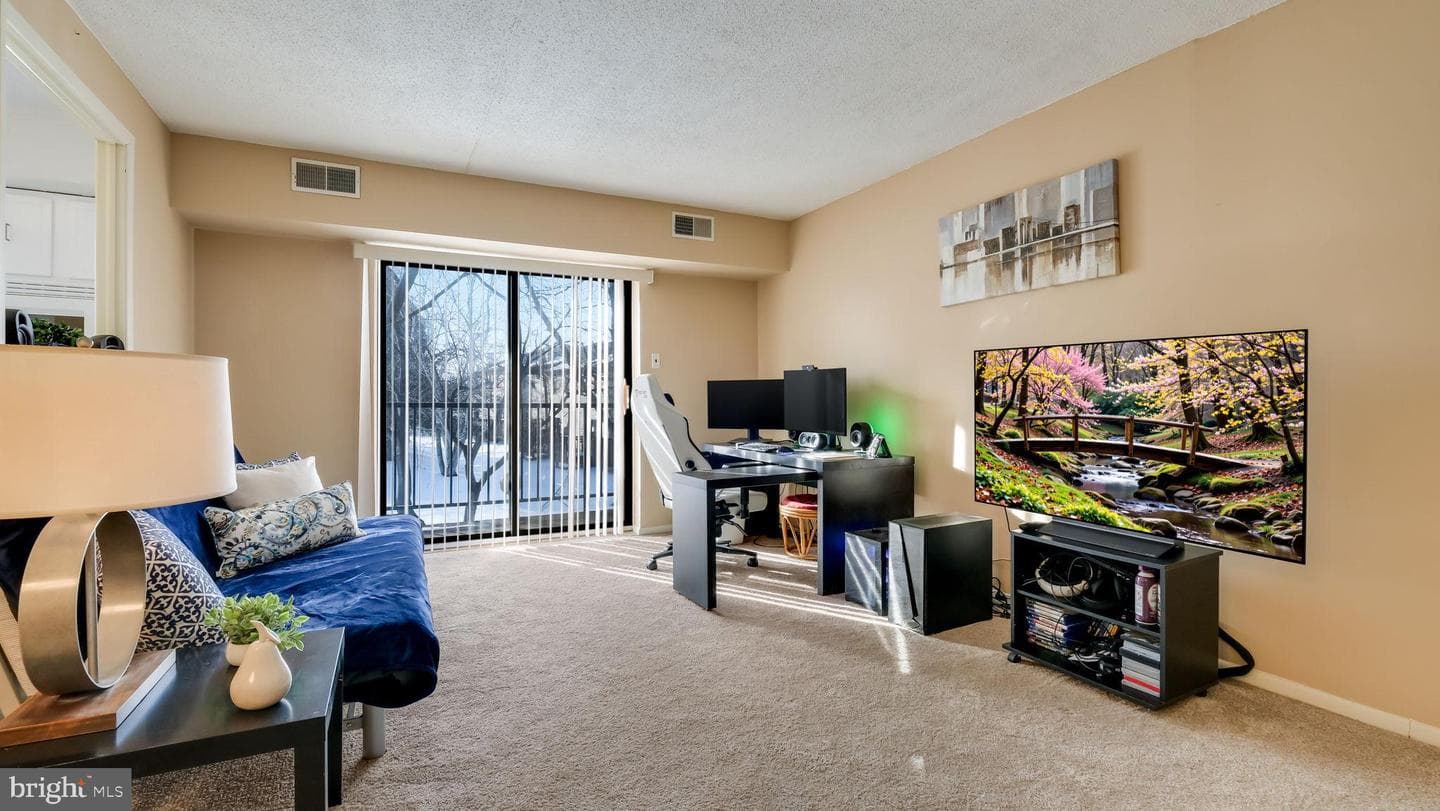 1011 Valley Drive #1011 photo 5
