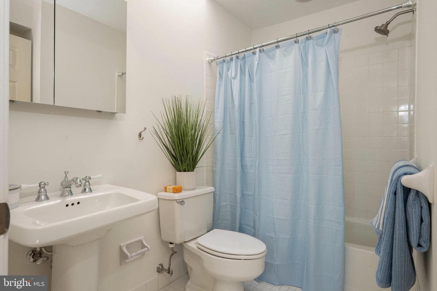 25 Adele Aly Alley #c-3 photo 23
