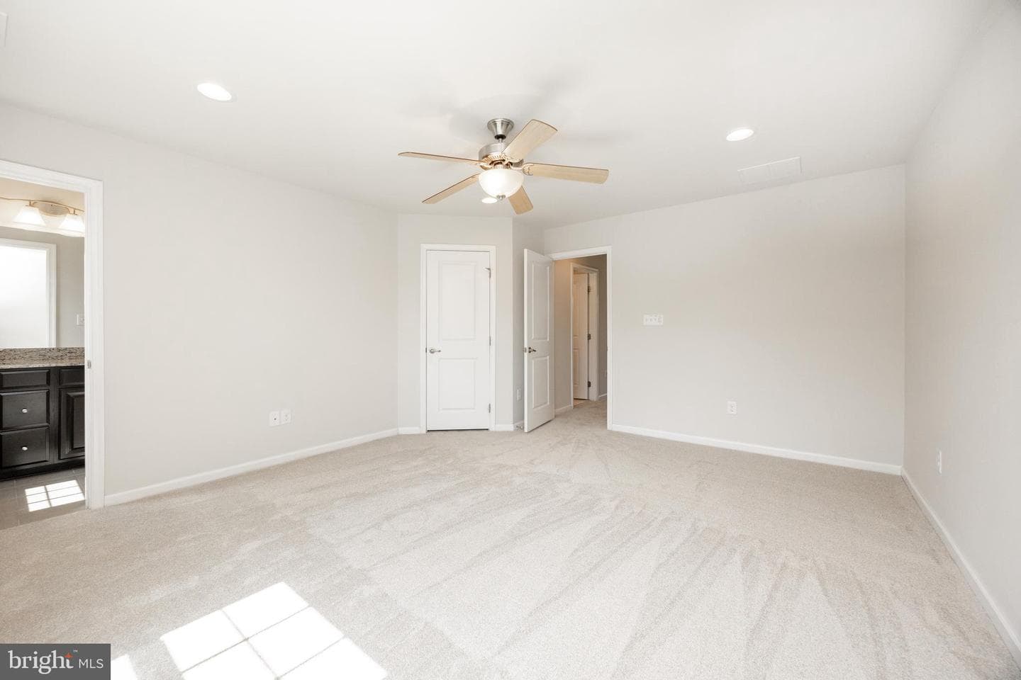 104 Cricket Drive photo 17