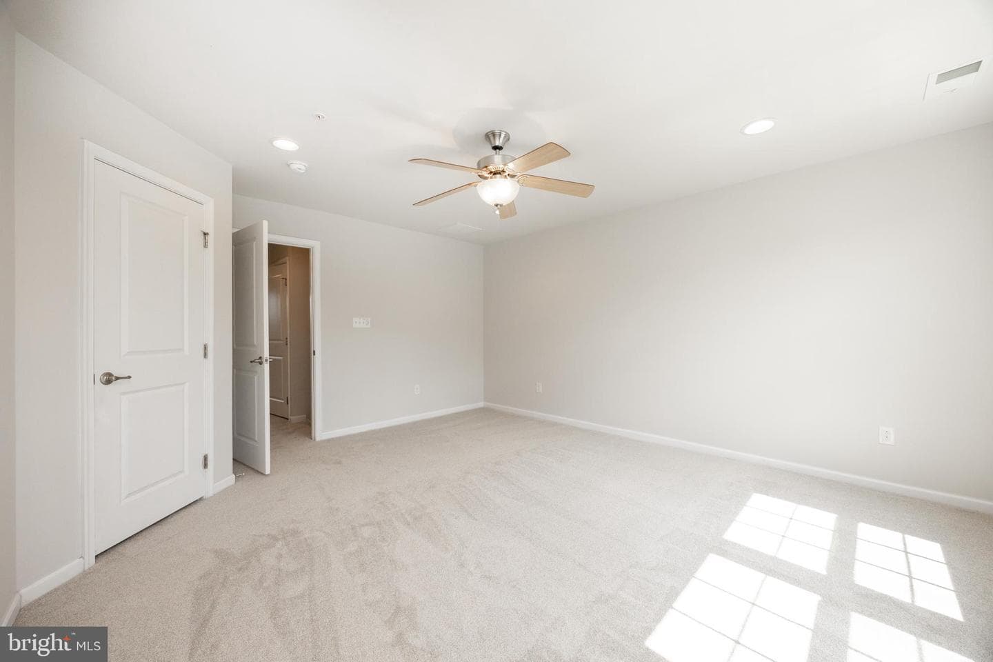 104 Cricket Drive photo 18