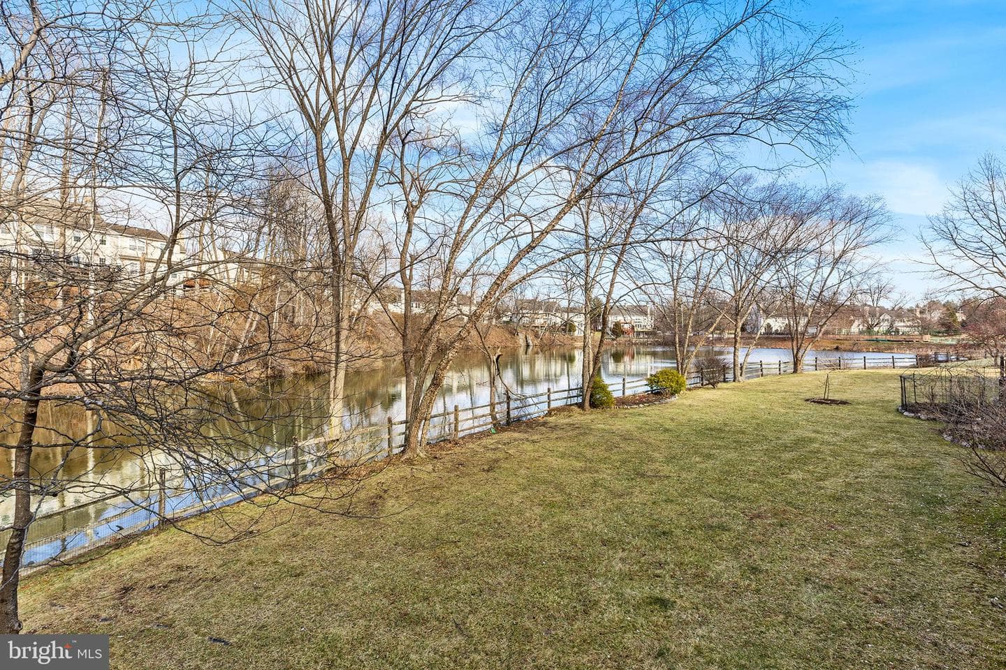 211 Shoreline Drive photo 41