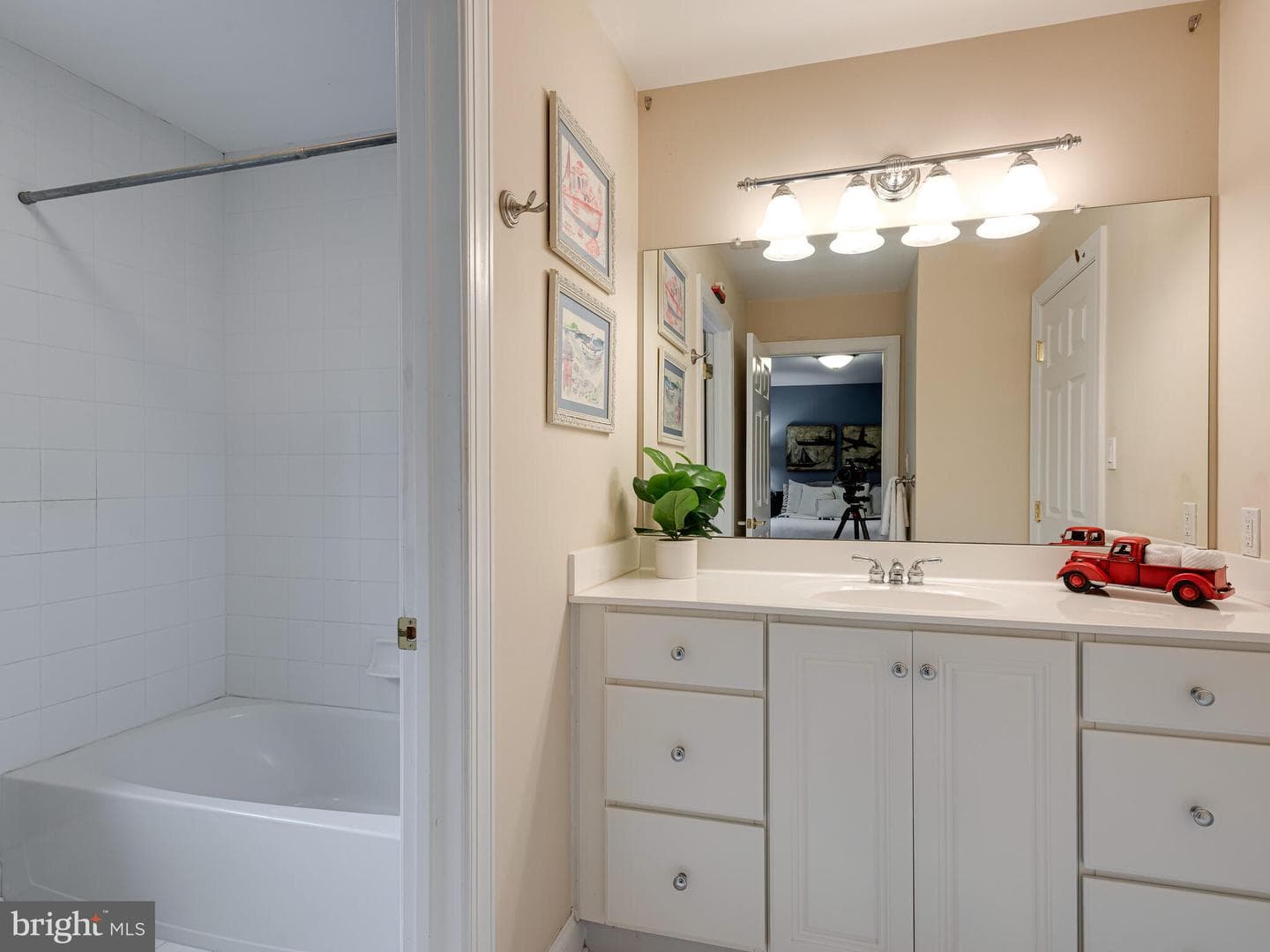131 Devon Road photo 41