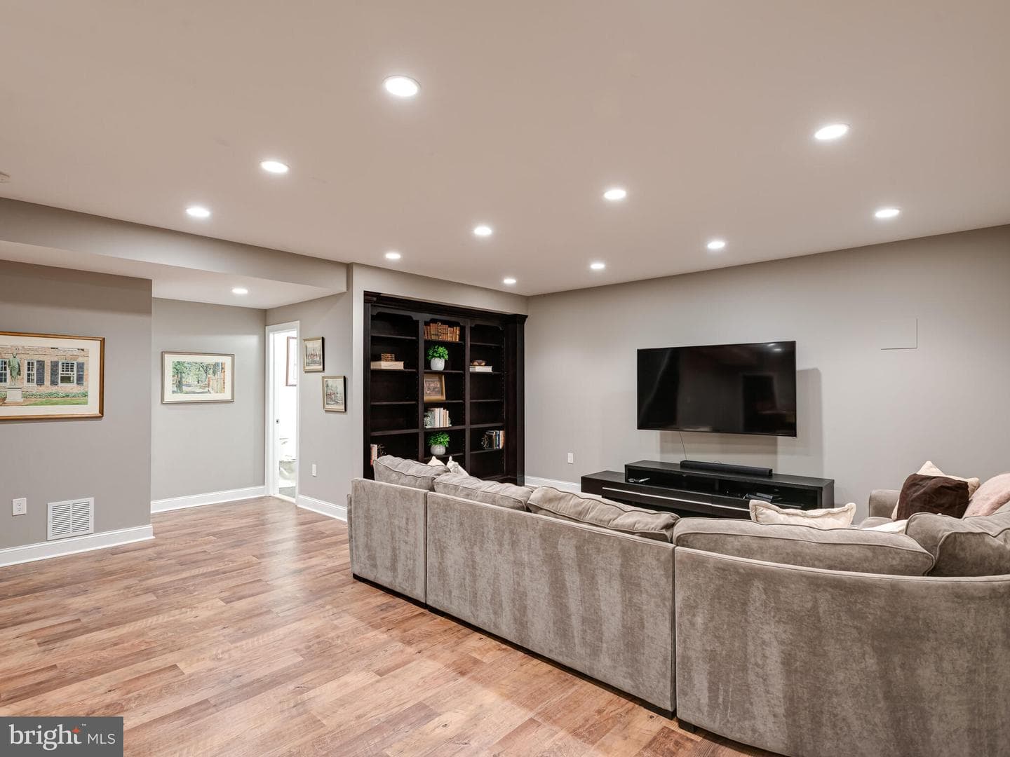 131 Devon Road photo 47