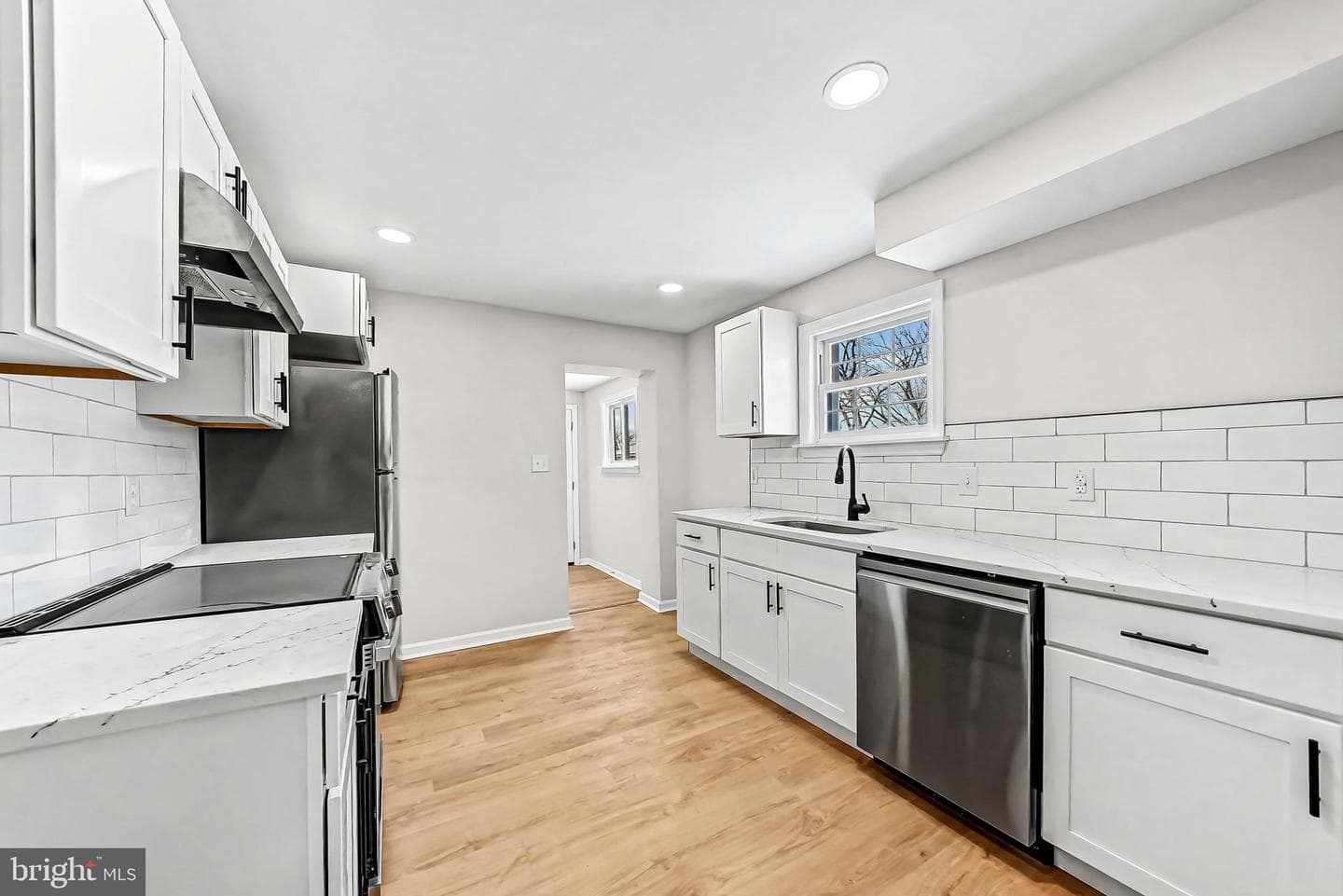 232 S 5th Street photo 10