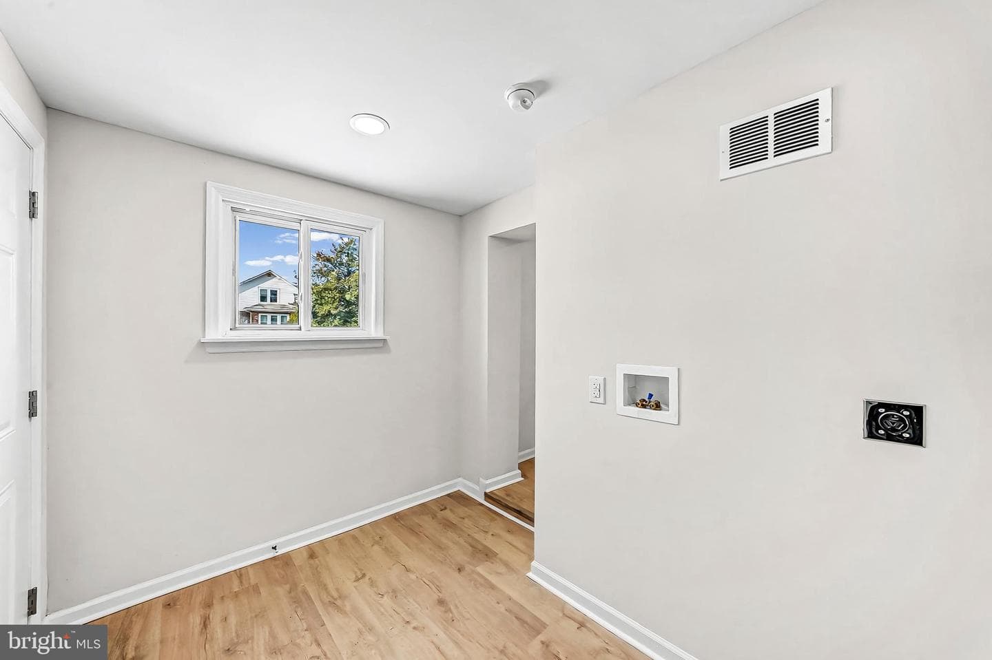232 S 5th Street photo 13