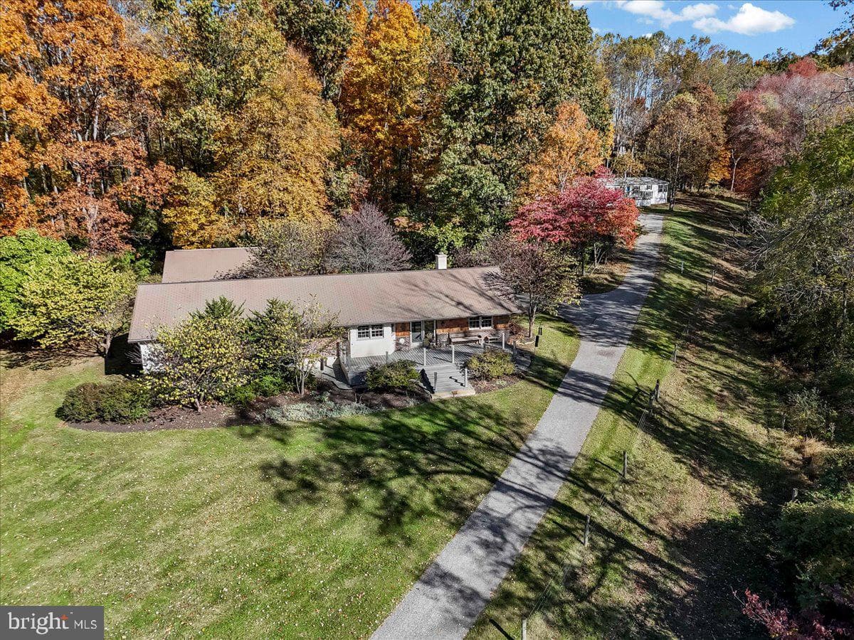 202 Creek Road photo 3