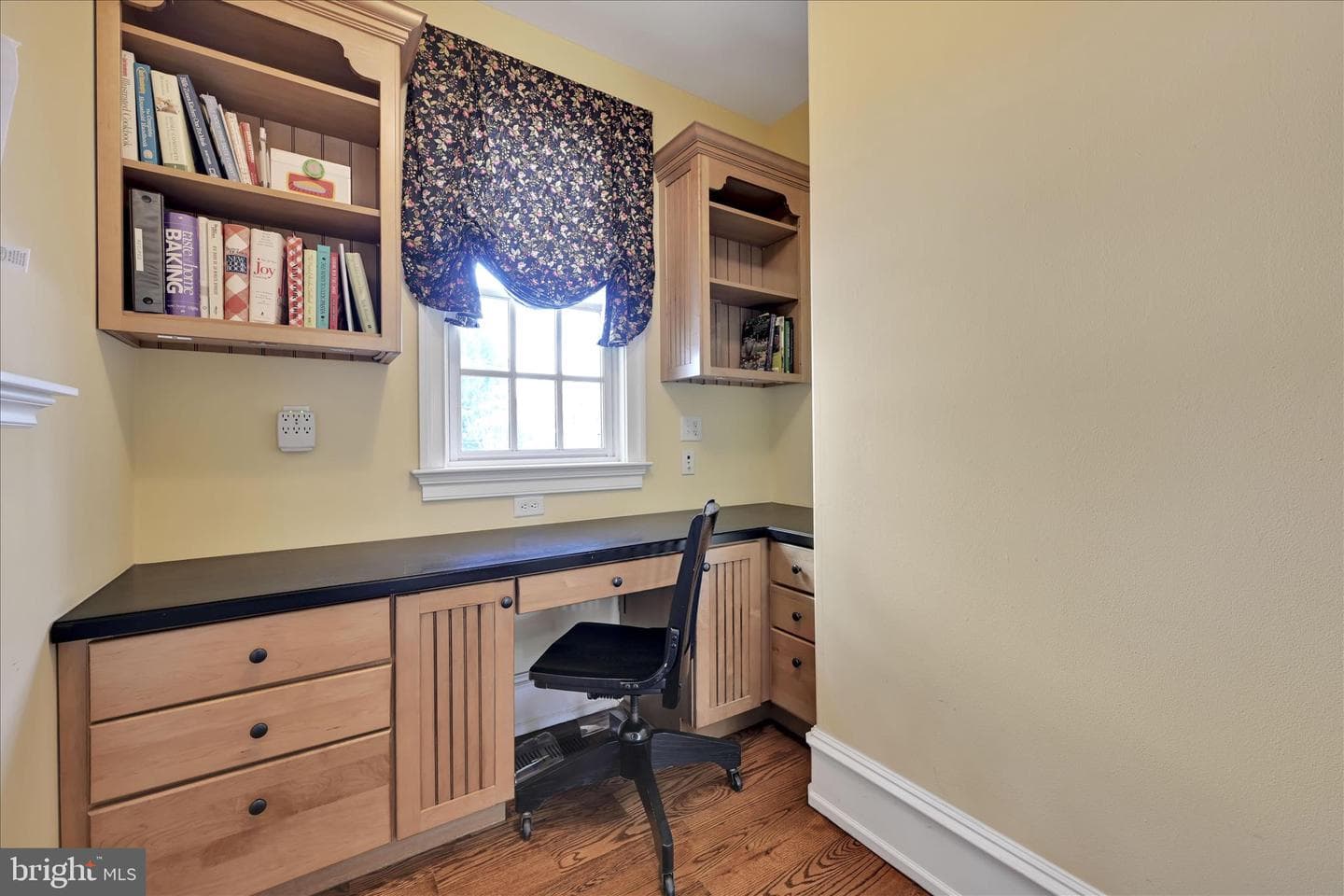 518 Newtown Road photo 36