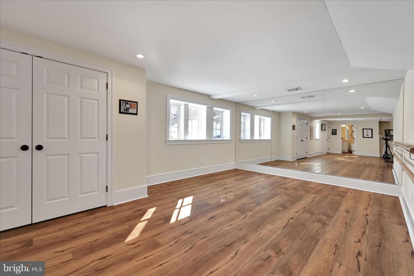 518 Newtown Road photo 66
