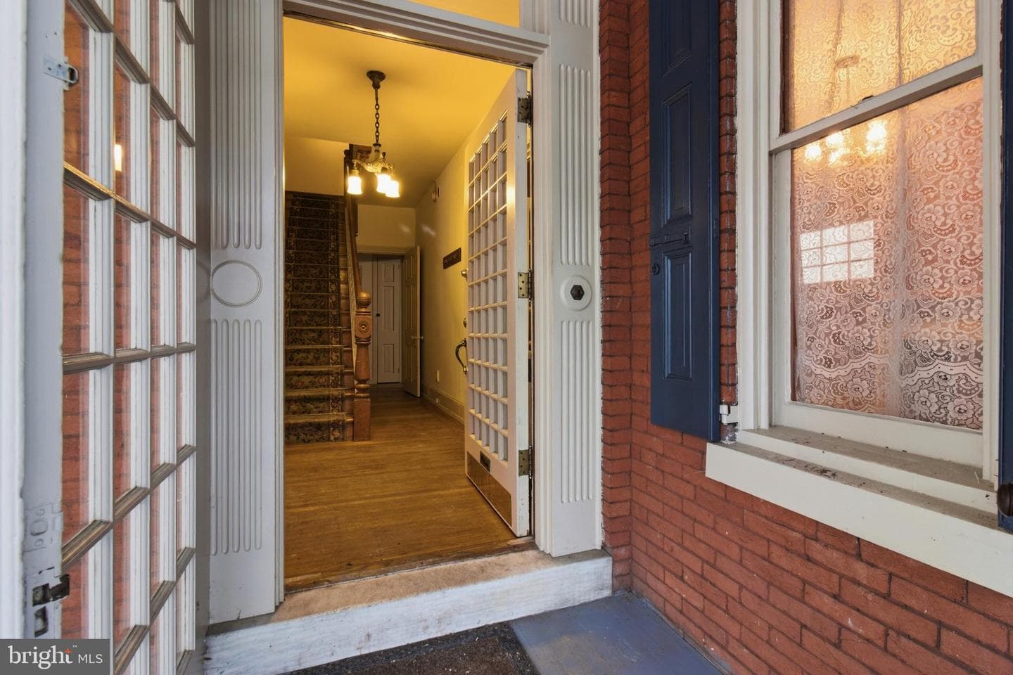 402 W Union Street photo 10