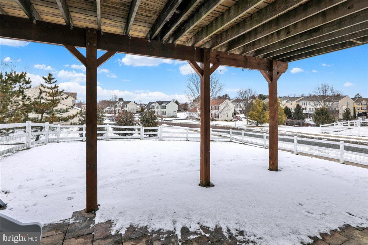 268 S Savanna Drive photo 32