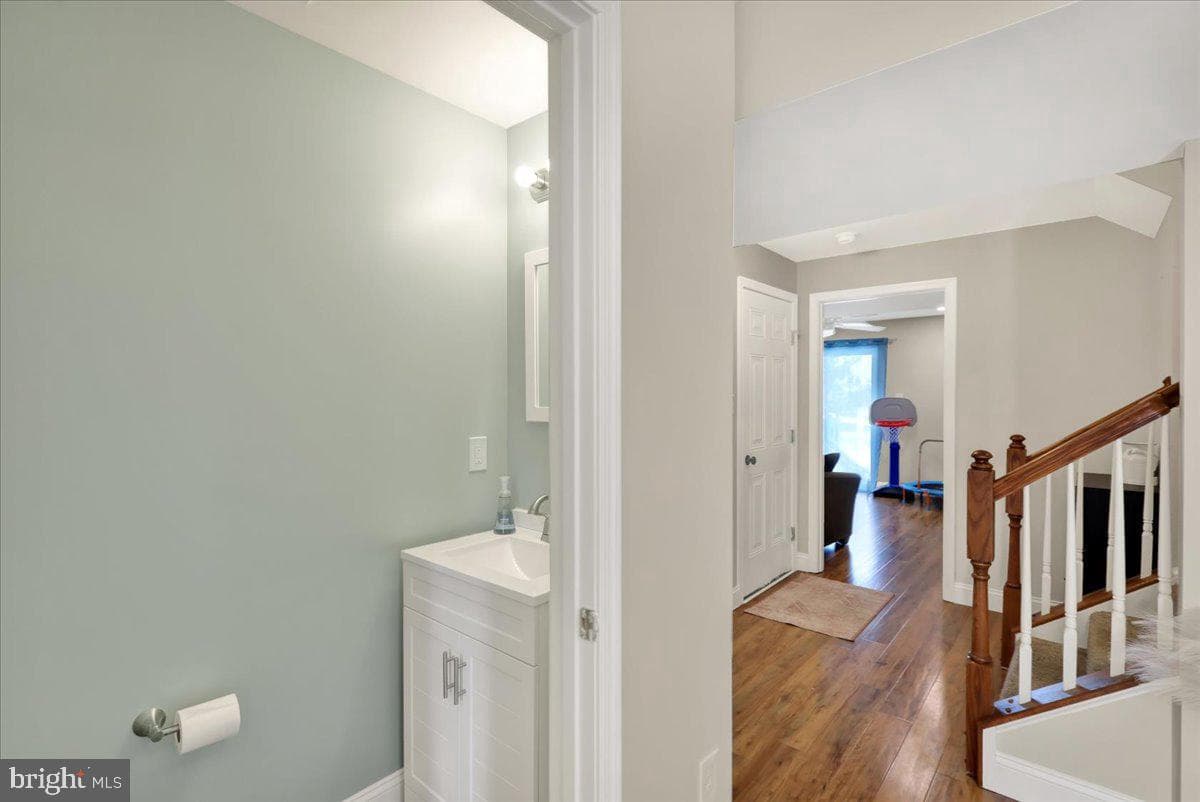 268 S Savanna Drive photo 6