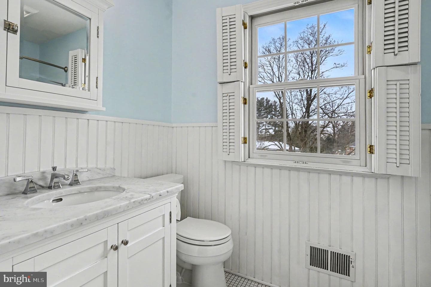 3 Carriage Way photo 34