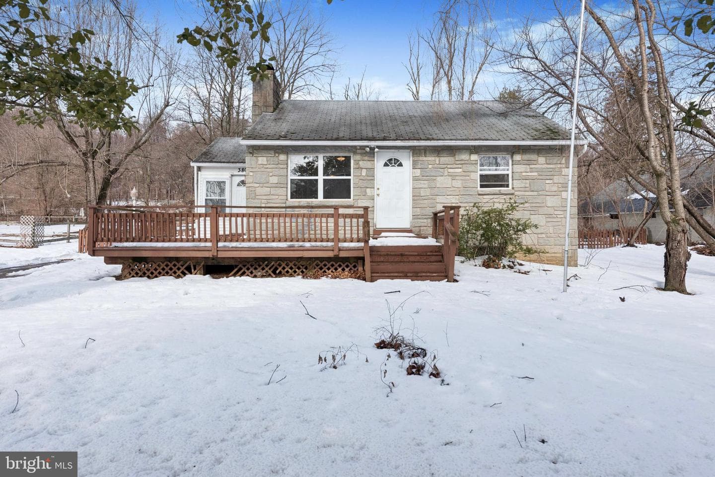 3805 Humpton Road photo 1